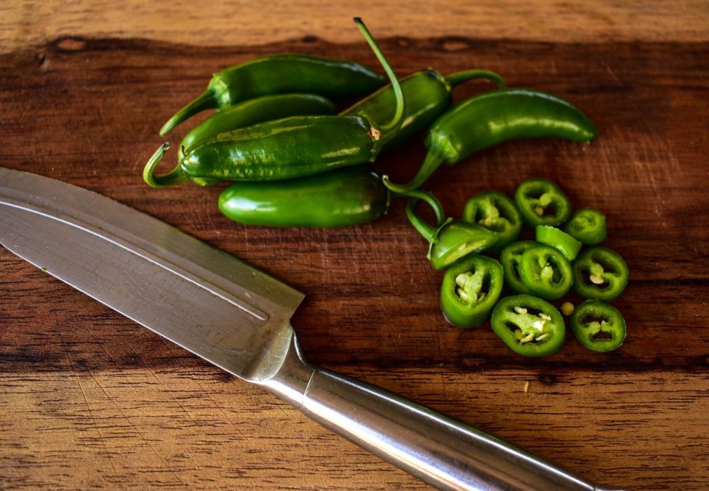 5 Ways Jalapeños Benefit Health (Metabolism & Weight Loss) HMH Blog